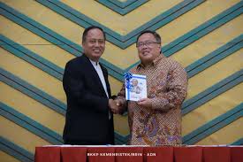 Nama bambang brodjonegoro menjadi tidak asing dalam kabinet presiden joko widodo. Awal Menjabat Bambang Brodjonegoro Fokus Dirikan Brin Dan Mensinergikan Program Program Pendidikan Tinggi Dengan Kemdikbud Kemenristek Brin