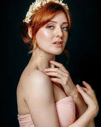 Ellen Dupre's Instagram, Twitter & Facebook