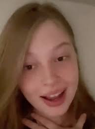 Elon Musk's Transgender Daughter Speaks Out After Father's Transphobic  Statement