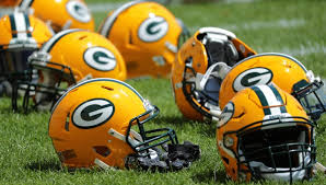 Packers had logos before but the first and only one on the helmet is the g for greatness. Packers Are Using High Tech Helmets In Hopes Of Lowering Concussions The Athletic