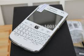Ahorra con nuestra opción de envío . Unlocked Original Blackberry 9790 Cell Phone Touch Screen Bold Qwerty Keyboard Black Color Pink Color Free Shipping Shop It Sharp