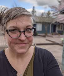 Alicia Larson's Instagram, Twitter & Facebook