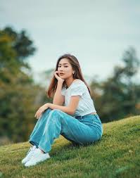 naw phaw eh htar beautiful myanmar model girl photography poses women senior pictures girl poses girl photo poses