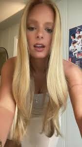 Jodi Runnels's Instagram, Twitter & Facebook