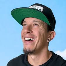 Wyatt (@bestdealzonhere)