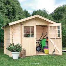 Une élégante structure de jardin qui peut être utilisée comme bureau indépendant ou encore comme chambre d'appoint. Abris De Jardin En Bois Gamm Vert