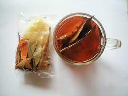 Wedang Secang Is A Healthy Drink From Center Java Indonesia It Is Made From A Mixture Of Wood Sappan Cloves Cardamom Cinnamon Resep Minuman Resep Minuman