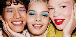 Becky Thayer's Instagram, Twitter & Facebook