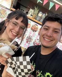 Ya son dos añitos junto a ti ❤️ el tiempo pasa volando cuando realmente lo  disfrutas… de verdad estoy muy feliz de poder compartir este tiempo juntos!  Apoyándonos y complementándonos en todo