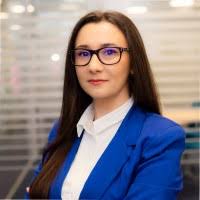 30+ perfiles de «Corina David»