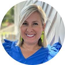 Jessica Labit's Instagram, Twitter & Facebook