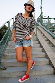 Pin By Michelle Guerrero Garcia On Clothing Red Converse Outfit High Tops With Shorts Red Converse