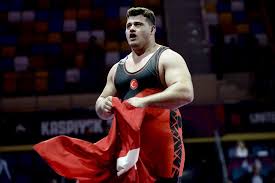 Olympic medalist rıza kayaalp was chosen as the 2020 athlete of the year at the 66th gillette milliyet athlete of the year awards on nov. Turkey S Riza Kayaalp Wins Gold At European Wrestling Championships Anadolu Agency