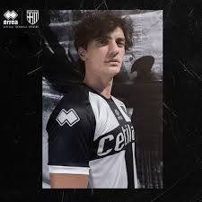 It shows all personal information about the players, including age, nationality, contract duration and current. News Presentation Of The New Parma Calcio 1913 Home Kit For The 2020 2021 Season With The Black Wings Of The Phoenix To Keep The Team Flying High Errea