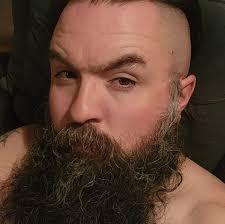 Kasie Rue (@kasie.rue.2025)