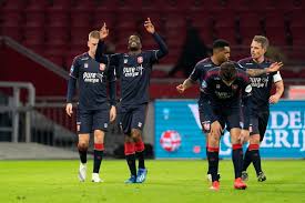 Since 1990, we have served over 1 million customers. Brutaal Fc Twente Wint Dankzij Twee Goals Van Menig Van Koploper Ajax Fc Twente Tubantia Nl
