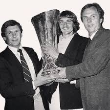 I samband med finalmatchen tilldelades torbjörn nilsson guldbollen. I F K Gothenburg European Winners Nordic Football