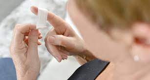 How To Get Rid Of Swollen Fingers | The Hand Society