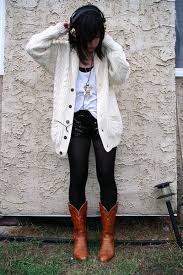 Black Jeans And Brown Cowboy Boots All The Things We Wish We Knew Preppy Outfits Outfits With Leggings Red Cowboy Boots Outfit