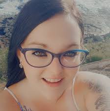 Does anyone do nails and lashes near berwick? Thanks in advance.