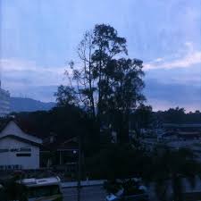 The approach in question is a holiday exchange. Koperasi Serbausaha Makmur Berhad B8032 Sri Kuantan Square