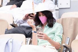 La chanteuse nolwenn leroy a bien failli ne pas participer à l'édition 2021 du concert des enfoirés, comme elle l'explique dans une interview donnée à télé loisirs. Nolwenn Leroy French Tennis Open At Roland Garros In Paris 06 06 2021 Celebmafia