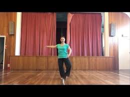 Pas de basque pronunciado pɑ də bask, es un paso de danza que en francés significa paso vasco. How To Do A Pas De Basque In Ballet Youtube Basque Ballet Ballet Steps