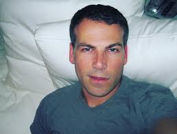 those glory days in Chicago. a visit from my sister in 2011.. i just can't  deal . i never wear my emotions