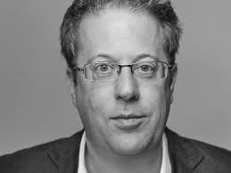 Thomas Laue heuert als Chefdramaturg bei der UFA an