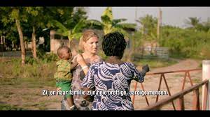 De vries en martien meiland zijn samen met 'adviseur van sinterklaas' robert ten brink te zien in de nieuwe film de grote sinterklaasfilm: Kelly De Vries Stichting Meet Kate Youtube