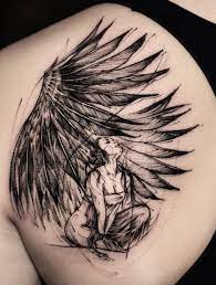 El ángel caído es sin duda un símbolo del triste destino y existen numerosos diseños que dependerá de la persona que lo quiera llevar en su piel y del estos tatuajes suelen ser amplios por eso se necesita un espacio grande en el cuerpo para poder hacerlo, normalmente suele elegirse la pierna, el. Mira Esto Antes De Hacerte Un Tatuaje De Angel Significados Y Ejemplos
