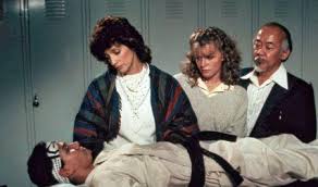 1984, drama/sports and fitness, 2h 6m. Cineclub Filmkritik Karate Kid