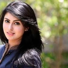 Julia Angle (curepimple)