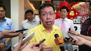 Sim, sarawak yerel yönetim bakanı olarak görev yapmaktadır.123 2016 yılından bu yana ve her yıl eklenen bir portföyle, yerel yönetim ve. Dr Sim All Supp Incumbent Assembly Members To Defend Their Seats In Next State Polls