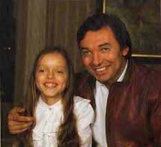 Gottova matka o odvrácené straně syna | sky czech. Jako Partner Se Karel Gott Moc Neosvedcil Trpky Osud Matek Jeho Ctyr Deti Tajnosti Slavnych Krajske Listy Cz