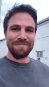 Steve Amell GIFs