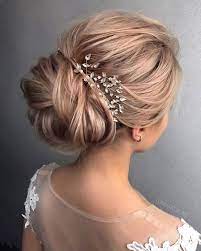 Les Plus Belles Idees De Coiffures De Mariage Tendance Printemps Ete 2018 Coiffure Mariage Coiffure Coiffure Chignon
