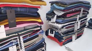 Adidas, nike, the north face, polo by ralph lauren, tommy hilfiger si alte +200 branduri produsele ajung la tine spalate, calcate si parfumate ⭐ transportul este gratuit la peste 175 lei. Touhou Jurnal Foarfece Haine De Firma Second Francescomedda Com