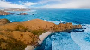 Semua foto sudah dalam kualitas hd jadi sangat baik untuk dikoleksi sebagai wallpaper atau untuk referensi lainnya. 20 Gambar Pemandangan Alam Di Indonesia Yang Paling Indah