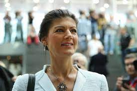 Sahra wagenknecht — saltar a navegación, búsqueda sahra wagenknecht sahra wagenknecht niemeyer (nació el 16 de julio de 1969 en jena) es una política alemana. Sahra Wagenknecht Uber Burnout Und Auszeit Brigitte De
