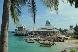 Menawarkan pakej penginapan 3 hari 2 malam , 4 hari 3 malam , pakej snorkeling dan pakej tanpa snorkeling di kampung nelayan pulau perhentian kecil terengganu darul iman. Perhentian Island Mosque Pulau Perhentian Kecil Malaysia Review