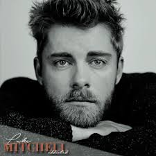 Luke Mitchell Addicted. ϟ