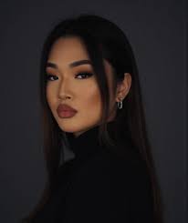 Behind the Curl (Short 2022)