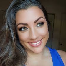 Cindy Houle's Instagram, Twitter & Facebook