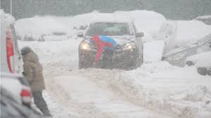 Resultado de imagen para Moscú soporta la mayor tormenta de nieve jamás registrada La "nevada del siglo" sepultó este domingo la capital rusa bajo un manto de medio metro de nieve.