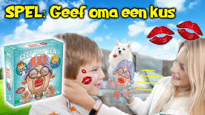 Spel Geef Oma Een Kus Unboxing En Uitleg Win Actie Youtube