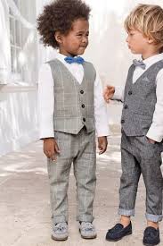 These Two Can T Quite Believe How Good They Look Wedding Season Is Fast Approach Roupas De Casamento Meninos Moda Infantil Para Menino Moda Infantil Masculina If you are looking for 1st birthday dress for baby boy indian then these cloths collection includes dhoti pants and kurta sets along with pacha made of silk.they look royal for birthday parties or weddings. moda infantil