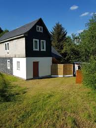 Über 215 ferienwohnungen & ferienhäuser inklusive bewertungen für den kurzen oder langen urlaub, zum beispiel häuser, apartments/wohnungen in einer anlage und weitere. Haus Zum Verkauf Bahnhofstrasse 1 98739 Lichte Saalfeld Rudolstadt Kreis Mapio Net