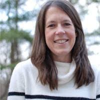 Diana Scheer's Instagram, Twitter & Facebook