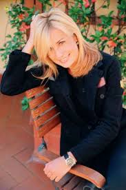 For the same publishing house she made other books sucy as domani ti perdono (2003), scegli me (2005). Delbecchi Mia Moglie Se N E Andata Un Anno Fa Il Suicidio E Sempre Un Gesto Volontario Dagospia
